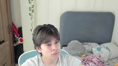 Snapshot of felix_leex chatting on July 12, 12:51 pm Felix leex online show from July 12, 12:51 pm