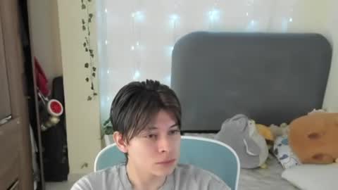 Snapshot of felix_leex chatting on July 15, 7:41 pm Felix leex online show from July 15, 7:41 pm