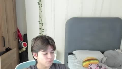 Snapshot of felix_leex chatting on August 1, 12:37 pm Felix leex online show from August 1, 12:37 pm