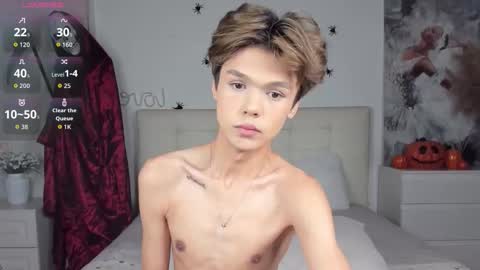 Felix online show from October 29, 9:05 pm