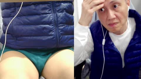 Snapshot of felixlau chatting on December 6, 8:26 am felixlau online show from December 6, 8:26 am