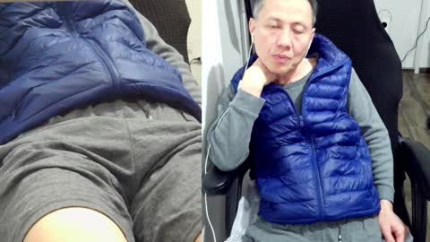 Snapshot of felixlau chatting on January 21, 12:29 pm felixlau online show from January 21, 12:29 pm