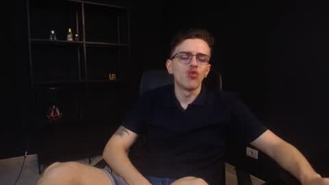 Snapshot of felixstark chatting on May 23, 6:40 am FelixStark online show from May 23, 6:40 am