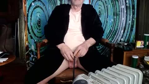 Snapshot of fellatioauto chatting on January 22, 11:32 pm hungnsexy online show from January 22, 11:32 pm