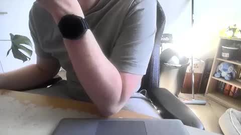 fem_alice_louis_dom online show from April 29, 1:37 pm