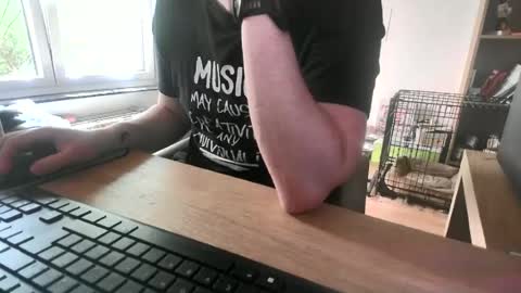 Snapshot of fem_alice_louis_dom chatting on June 18, 7:52 am fem_alice_louis_dom online show from June 18, 7:52 am