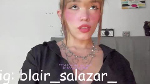 Snapshot of fem_boy6 chatting on January 29, 6:12 am fem_boy6 online show from January 29, 6:12 am