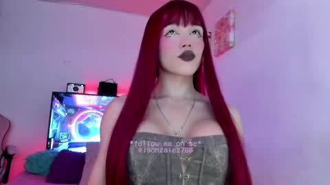 Snapshot of fem_boy6 chatting on February 16, 8:00 pm fem_boy6 online show from February 16, 8:00 pm