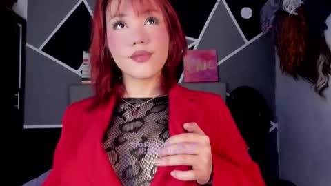 Snapshot of fem_boy6 chatting on November 17, 11:10 pm fem_boy6 online show from November 17, 11:10 pm