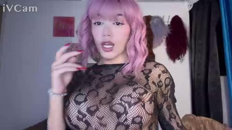 Snapshot of fem_boy6 chatting on May 8, 6:52 am fem_boy6 online show from May 8, 6:52 am