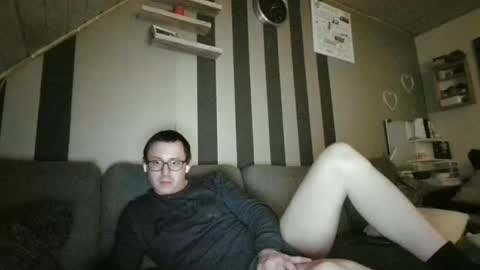 femalefeetlover689517 online show from May 2, 12:04 am