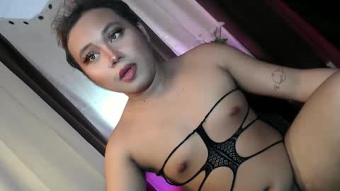 Snapshot of femboy_veronica chatting on September 13, 7:02 pm femboy_veronica online show from September 13, 7:02 pm
