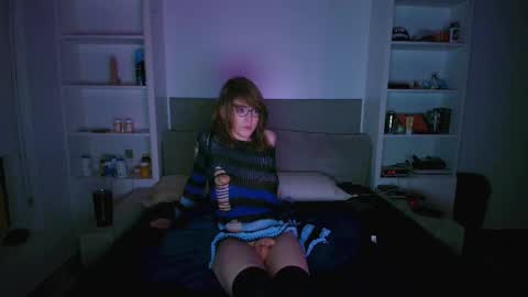 femboyflowers online show from December 14, 6:08 am