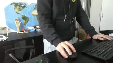 femdomsubby online show from December 18, 12:54 am