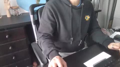 femdomsubby online show from October 24, 5:04 am