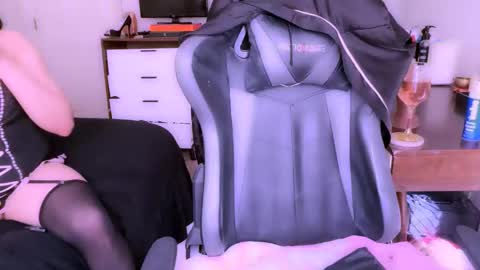 this is justice tricia a bigelow. she was fucking my husband tom girardi online show from October 27, 8:57 pm