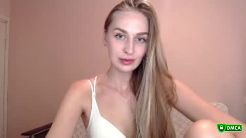 Femke online show from August 4, 7:16 pm