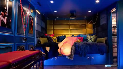 Daniani online show from February 4, 5:41 pm