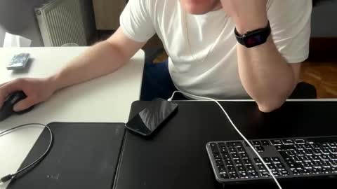 Snapshot of feniopl1 chatting on March 2, 6:04 pm Bart online show from March 2, 6:04 pm