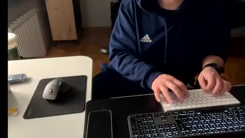 Snapshot of feniopl1 chatting on March 11, 9:54 pm Bart online show from March 11, 9:54 pm