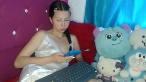Snapshot of fenixxx1604 chatting on October 20, 9:15 pm Fenixxx online show from October 20, 9:15 pm