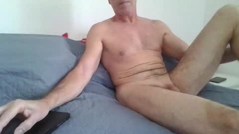 Snapshot of fergi1999 chatting on October 18, 8:15 am fergi1999 online show from October 18, 8:15 am