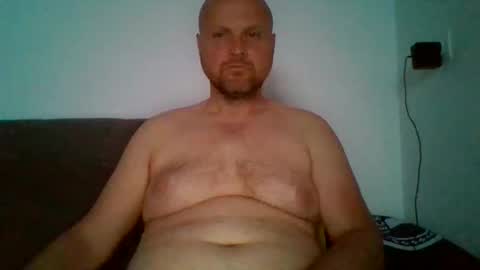 Snapshot of ferkooo111 chatting on April 25, 3:09 am Dorotheo online show from April 25, 3:09 am