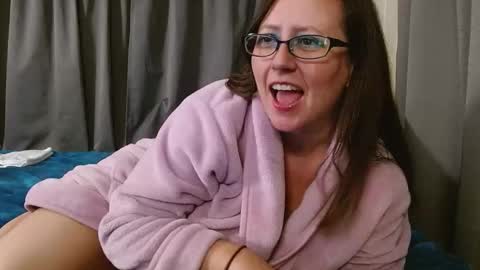  Call me Fern  online show from December 14, 3:01 am