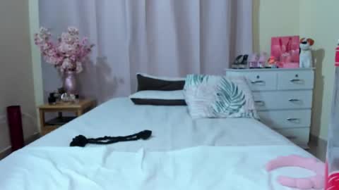 fernanda_151 online show from February 3, 1:37 am