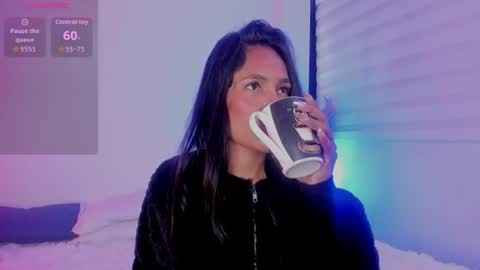 Snapshot of fernanda_liie_ chatting on June 10, 12:48 pm fernanda_liie_ online show from June 10, 12:48 pm
