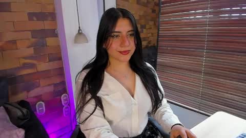 Snapshot of fernanda_mp2 chatting on June 5, 3:07 pm Fernanda online show from June 5, 3:07 pm