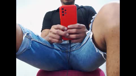 fernandez_latinblack online show from January 28, 2:00 am