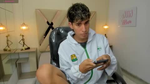 FER PHOENIX online show from March 10, 3:33 am