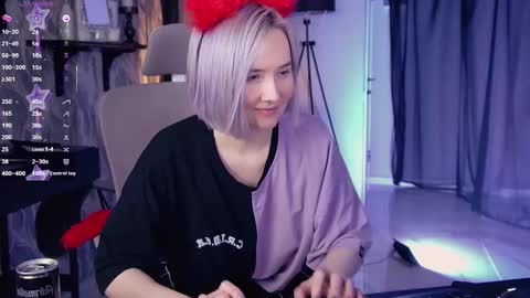 Snapshot of fetishrey chatting on January 9, 8:43 pm Rey online show from January 9, 8:43 pm