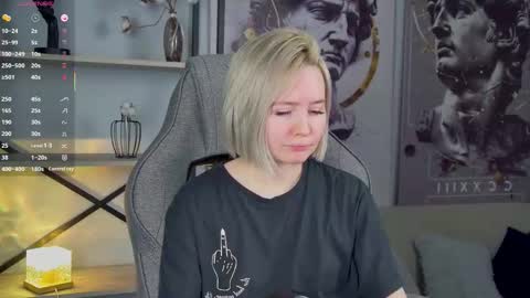 Snapshot of fetishrey chatting on March 2, 4:47 pm Rey online show from March 2, 4:47 pm