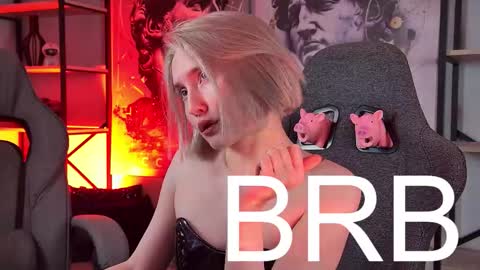 Snapshot of fetishrey chatting on March 4, 5:30 pm Rey online show from March 4, 5:30 pm