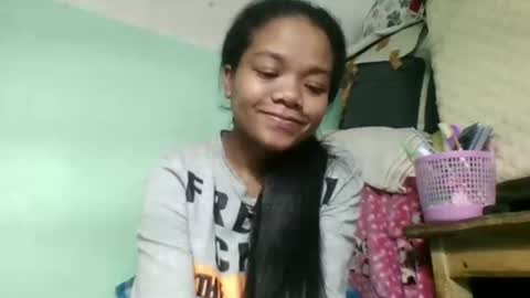 fetranialdy online show from October 25, 5:04 am