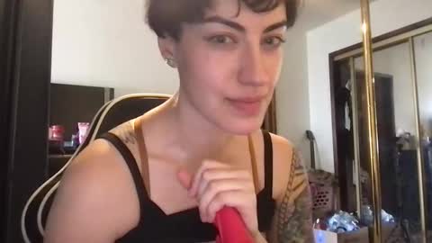 fgsammie online show from February 9, 10:47 pm