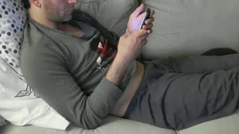 Snapshot of fidelio89 chatting on May 7, 9:20 pm Fid online show from May 7, 9:20 pm