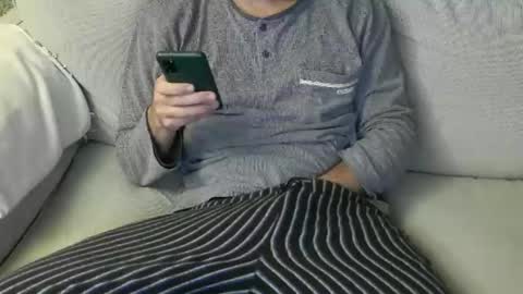 Snapshot of fidelio89 chatting on May 17, 8:16 pm Fid online show from May 17, 8:16 pm
