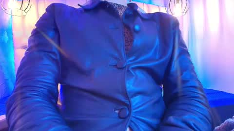   online show from December 19, 7:37 am