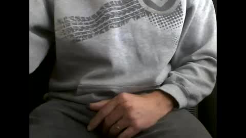 fifi010203 online show from November 7, 6:02 am