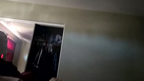 fightusfire32 online show from December 31, 7:07 pm