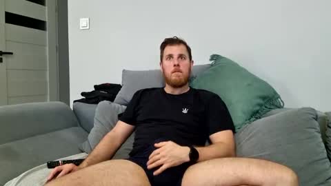 fiolkamil online show from December 11, 8:15 am