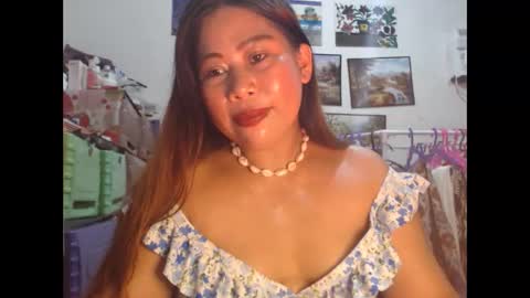 Snapshot of filipina_beauty69 chatting on October 5, 2:54 am filipina beauty. online show from October 5, 2:54 am