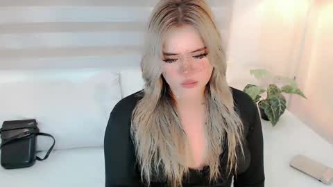 Snapshot of filipina_slutty69xxx chatting on March 17, 4:06 am Angela DONT FORGET TO FOLLOW AND GIVE ME APPRECIATION online show from March 17, 4:06 am