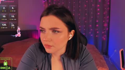 LEEN online show from December 11, 1:58 am