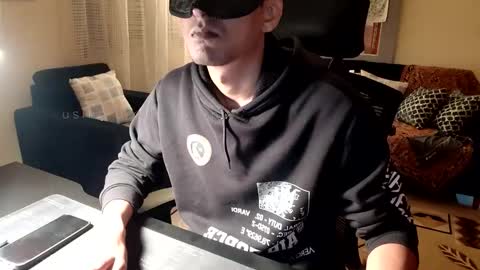 fin1904 online show from January 11, 10:20 am