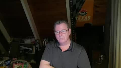 Snapshot of finderfiner chatting on January 16, 10:30 am finderfiner online show from January 16, 10:30 am