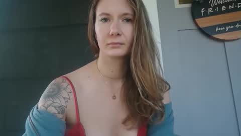 Snapshot of findomgoddessnatalia chatting on September 25, 6:55 pm Goddess Natalia Findom online show from September 25, 6:55 pm